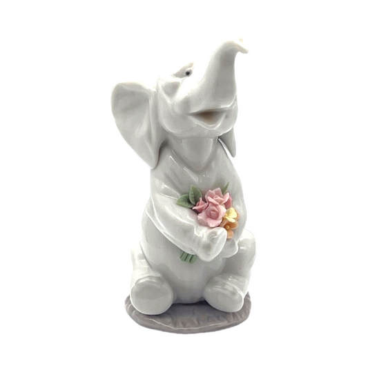 Lladro - "Lucky's in Love" Elephant Figurine - Vintage - 5"