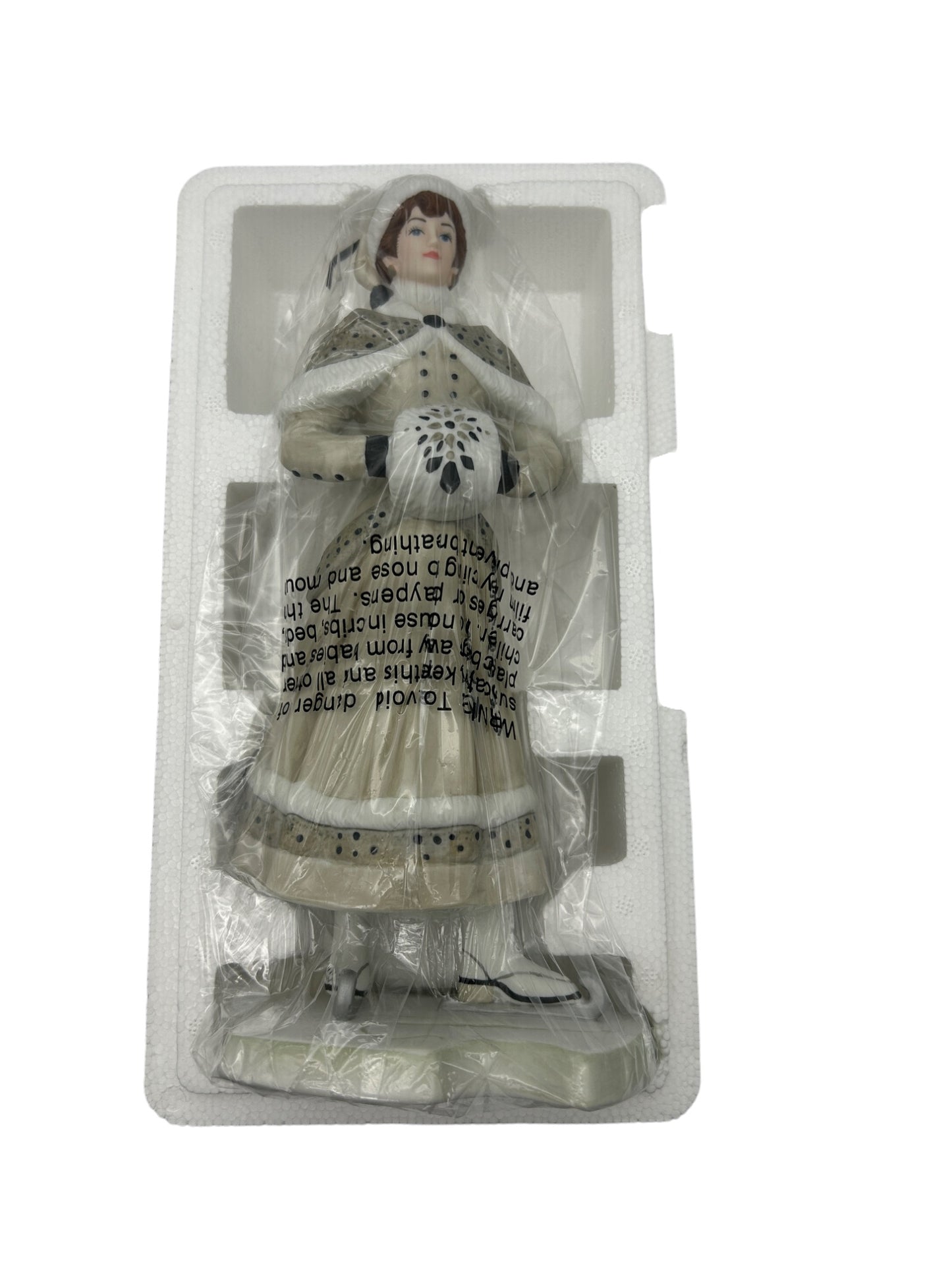 Avon - 2014 Presidents Club Figure Mrs. Albee Award Figurine Statue - NWB - 10"
