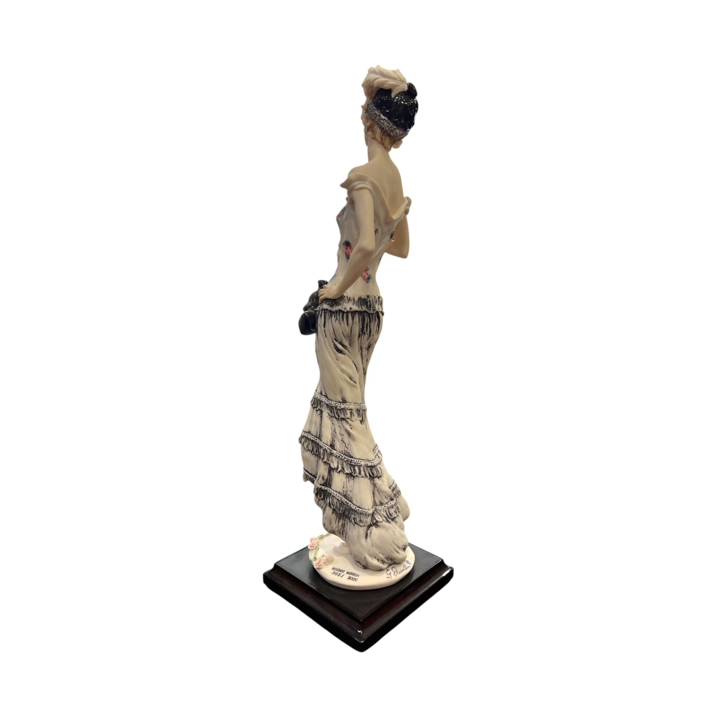 Giuseppe Armani Florence - The Flirt #385 of 3000 - 17"