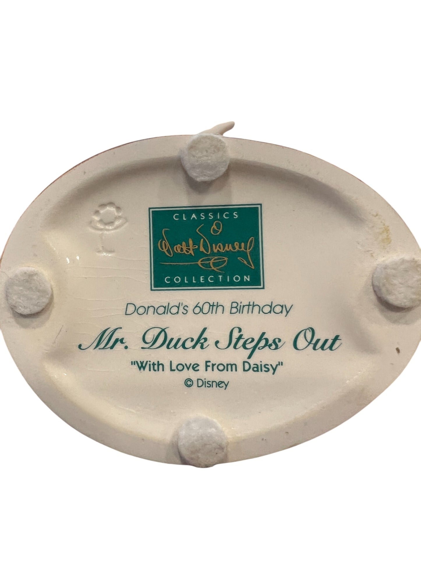 Walt Disney Classic - Mr Duck Steps Out - With Love From Daisy - 6.5"
