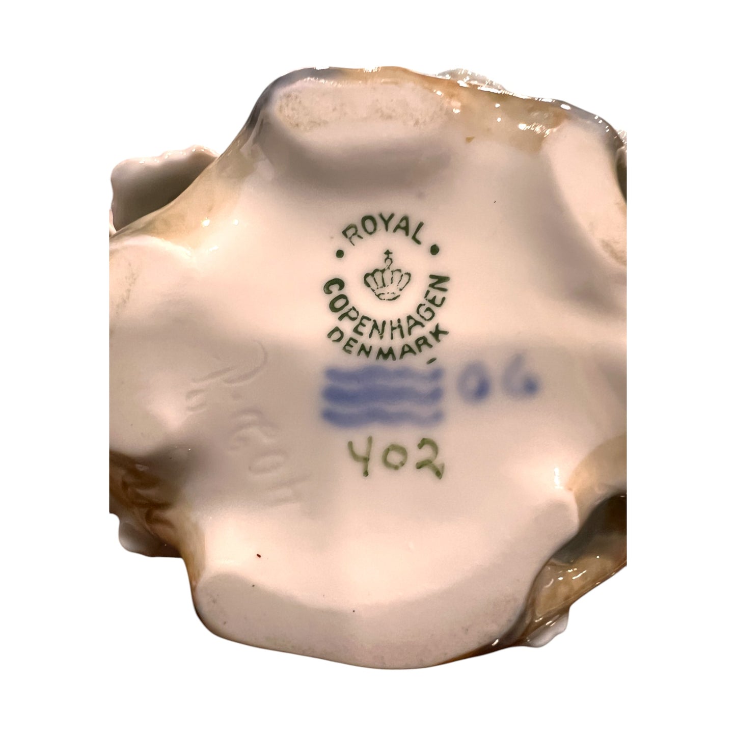 Royal Copenhagen - Lovebirds Figurine - 5.5"