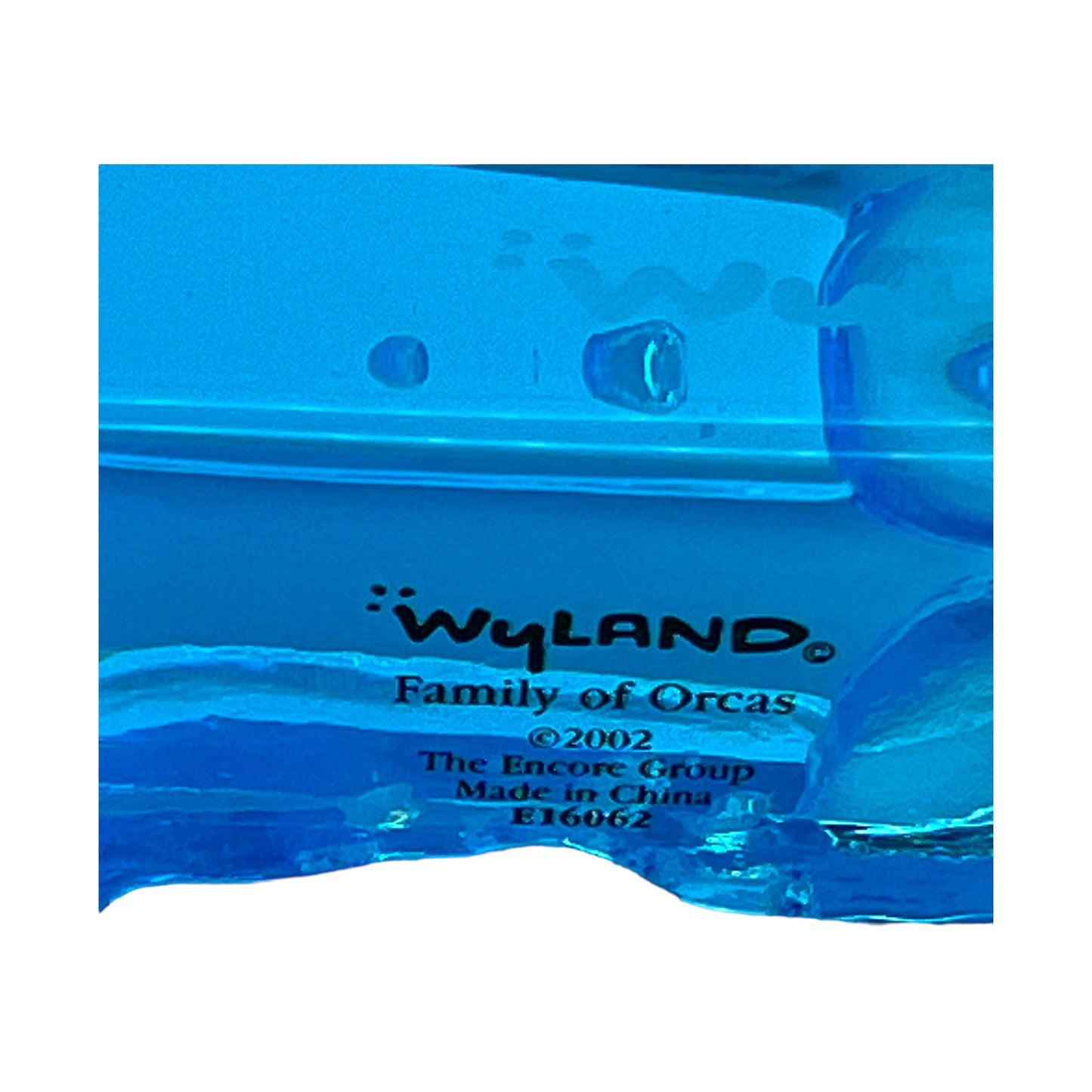 Wyland - Family Of Orcas Glass Statue - 2002 - 4.75"