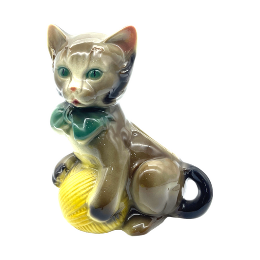 Royal Copley - Kitten With Yellow Ball Of Yarn Planter - Vintage - 8"