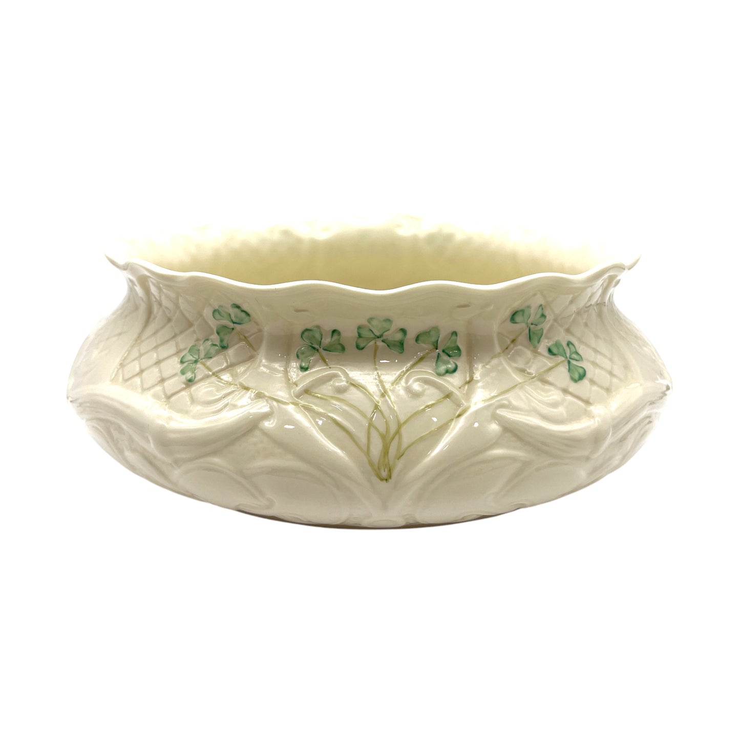 Belleek - Shamrock Dairiada Fruit Bowl - Ninth Mark - 10"