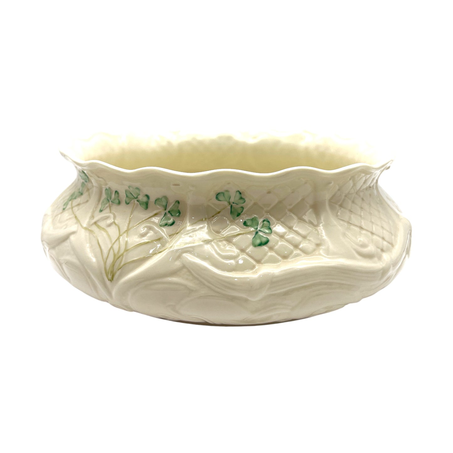 Belleek - Shamrock Dairiada Fruit Bowl - Ninth Mark - 10"