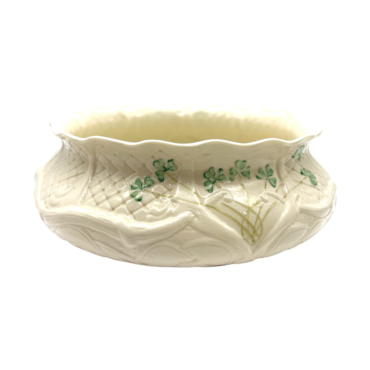 Belleek - Shamrock Dairiada Fruit Bowl - Ninth Mark - 10"