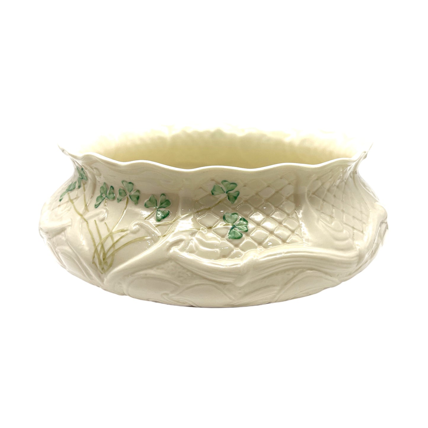 Belleek - Shamrock Dairiada Fruit Bowl - Ninth Mark - 10"