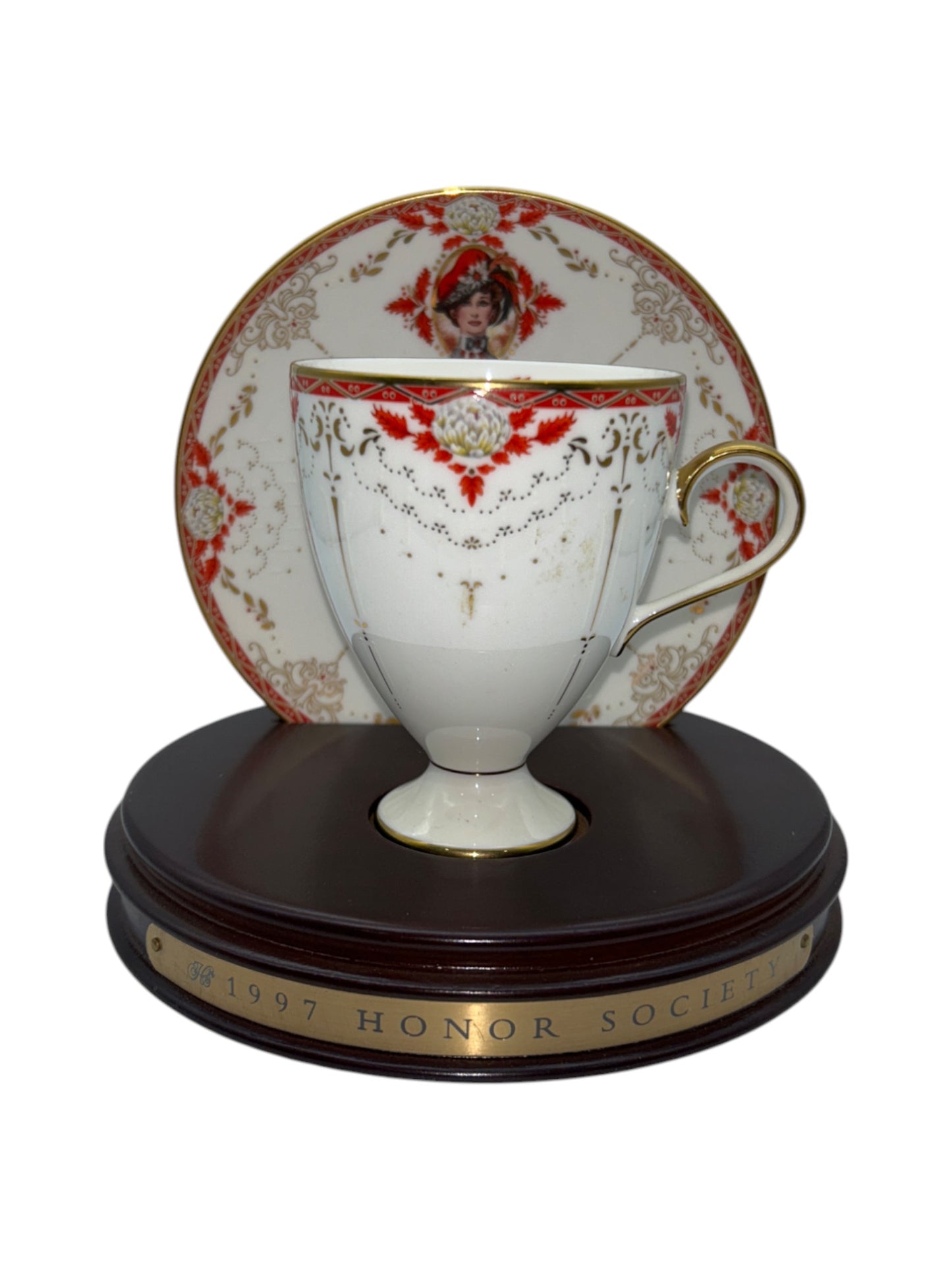 Avon - Honor Society - 1997 Commemorative Mrs. Albee Honor Society Tea Cup & Saucer Set with Stand - NWB - 6"