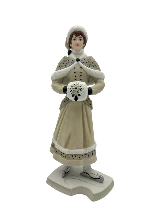 Avon - 2014 Presidents Club Figure Mrs. Albee Award Figurine Statue - NWB - 10"