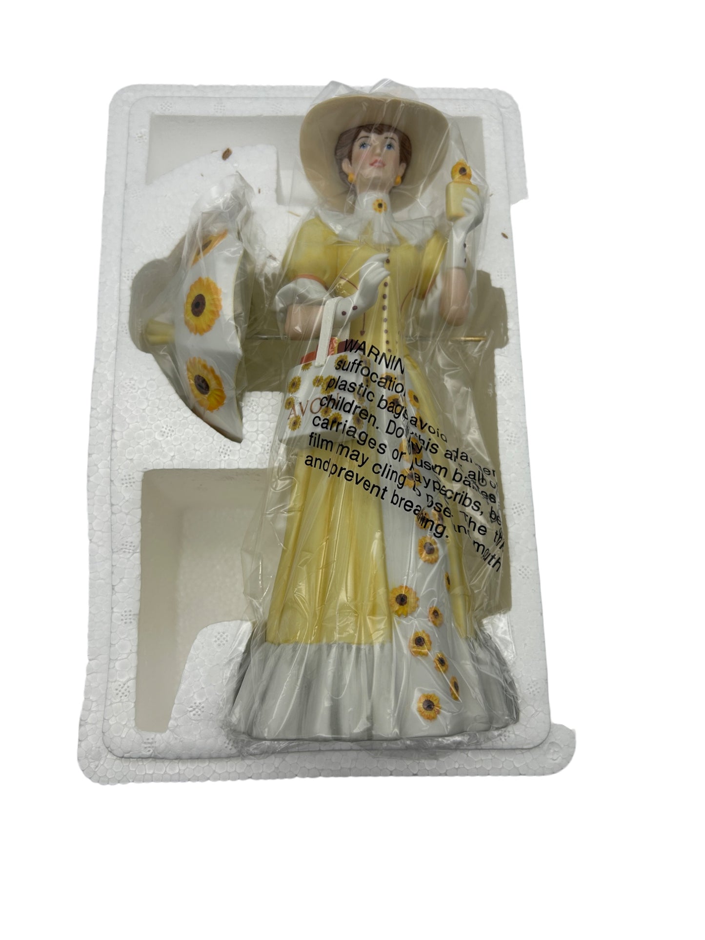 Avon - 2012 Presidents Club Figure Mrs. Albee Award Figurine Statue - NWB - 10"