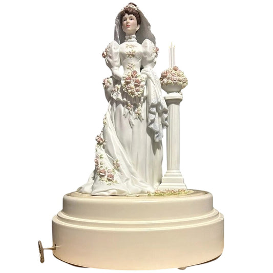 Avon - 1998 President's Club Mrs Albee Musical Bridal Figurine Bach's Minuet No 3 MIB - NWB - 13"